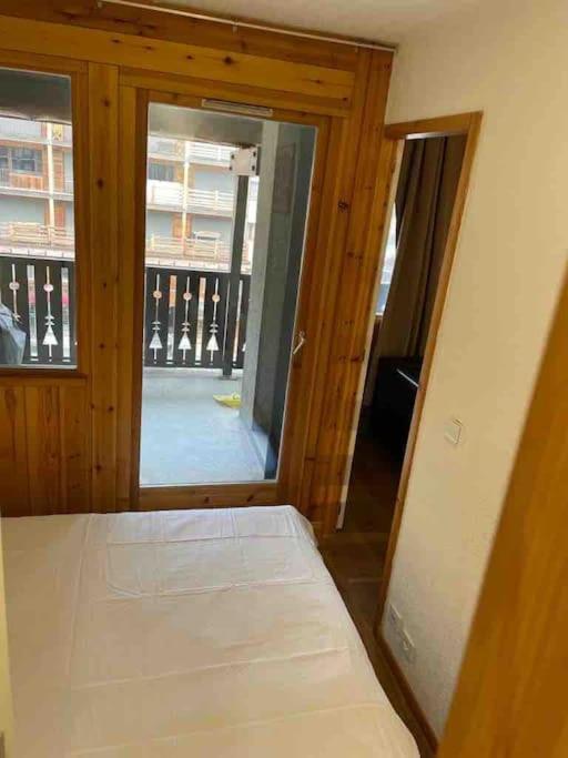 Central 3 Bedroom Chalet With Balcony วาลดีแซร์ ภายนอก รูปภาพ